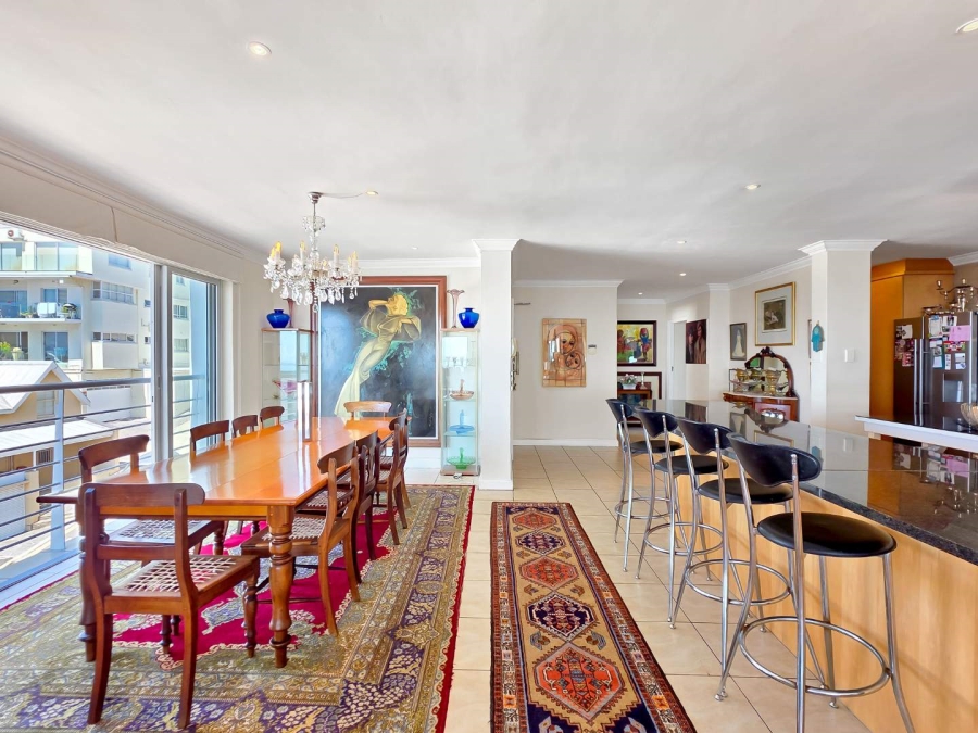 3 Bedroom Property for Sale in Sea Point Western Cape